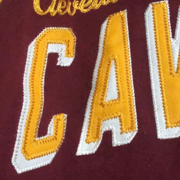 Cleveland Cavaliers sweatshirt hooded jacket Adult size Large full zip - Picture 3 of 9